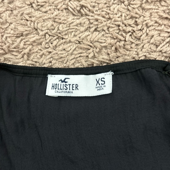 Hollister Black Cami Top - Picture 3 of 3